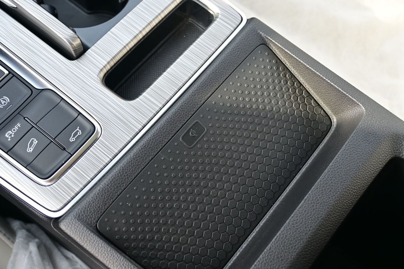 MG RX5 MG RX5 1.5L Petrol, FWD Model 2025 Color Grey