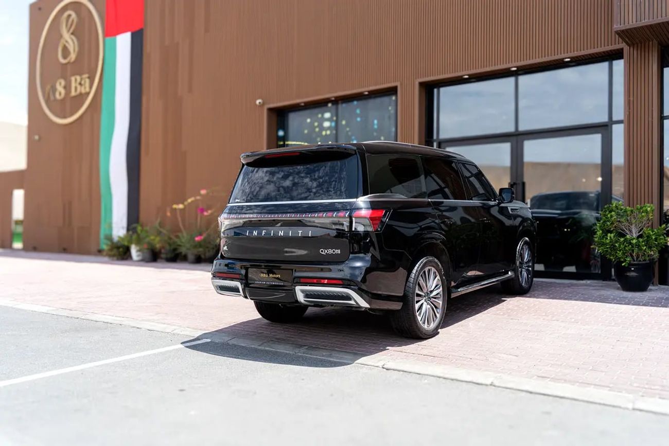 إنفينيتي QX80 Sensory 8 5.6L Sensory | GCC Specs with Warranty and Service till | 8-seaters | Super Clean