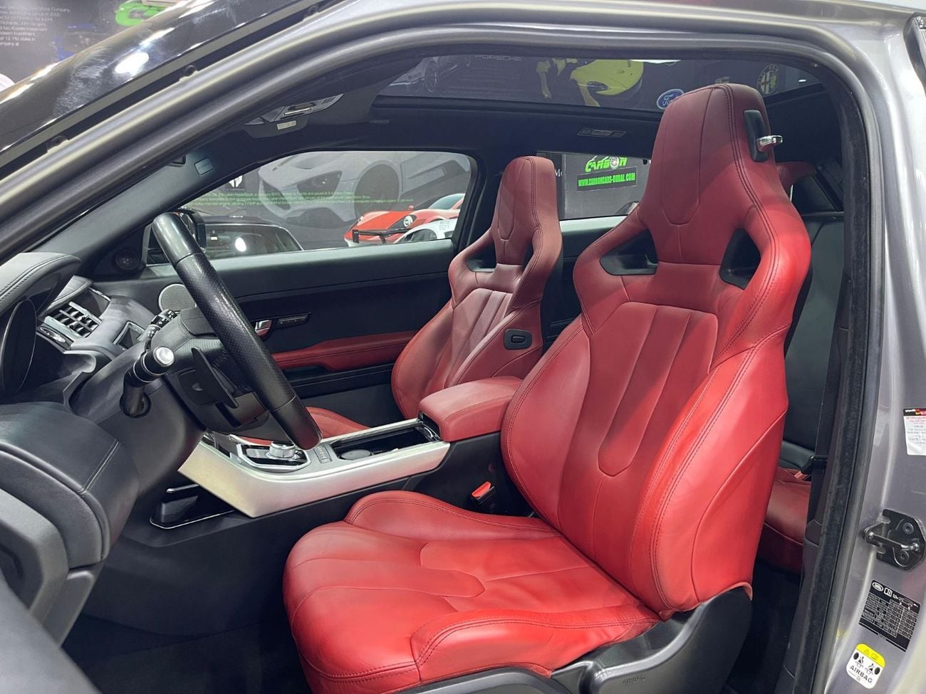 لاند روفر رانج روفر إيفوك STD Dynamic Plus 2.0L (3 Door)