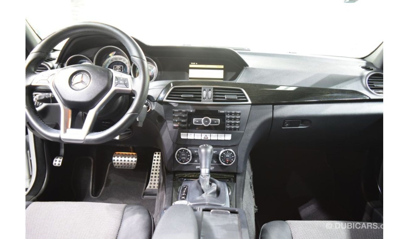 مرسيدس بنز C200 Mercedes C-200 Avantgarde 1.8L 2012