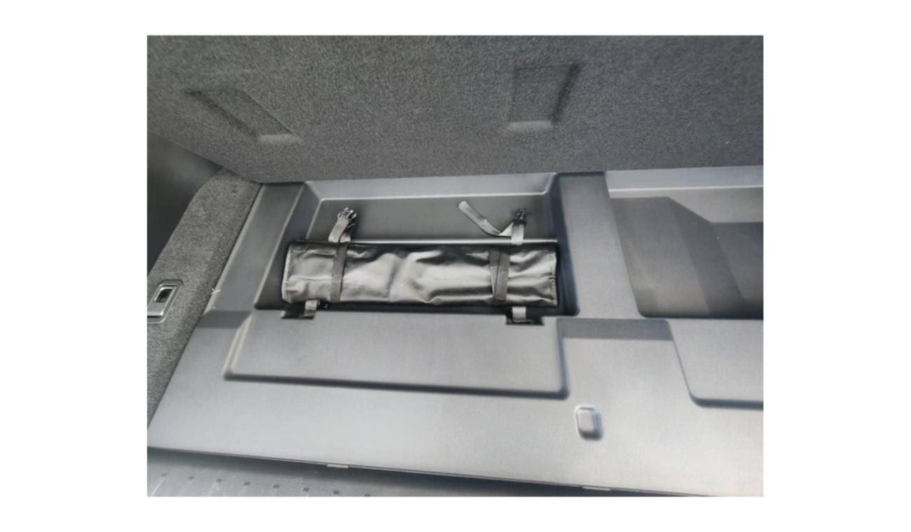 تويوتا لاند كروزر Toyota Land Cruiser GR-Sport GR-S 3.3L