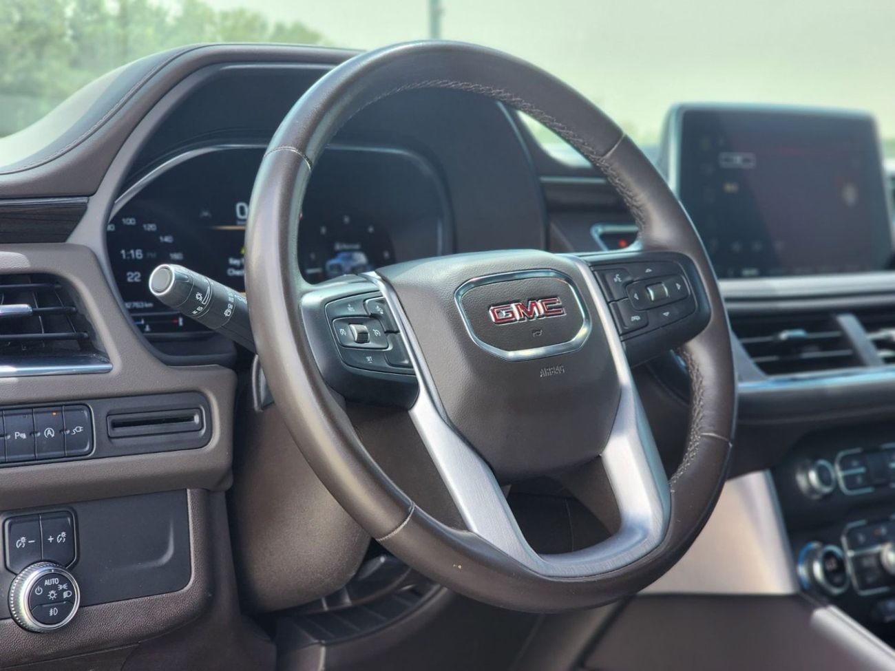 جي أم سي يوكون 5.3 V8 SLE (2WD)