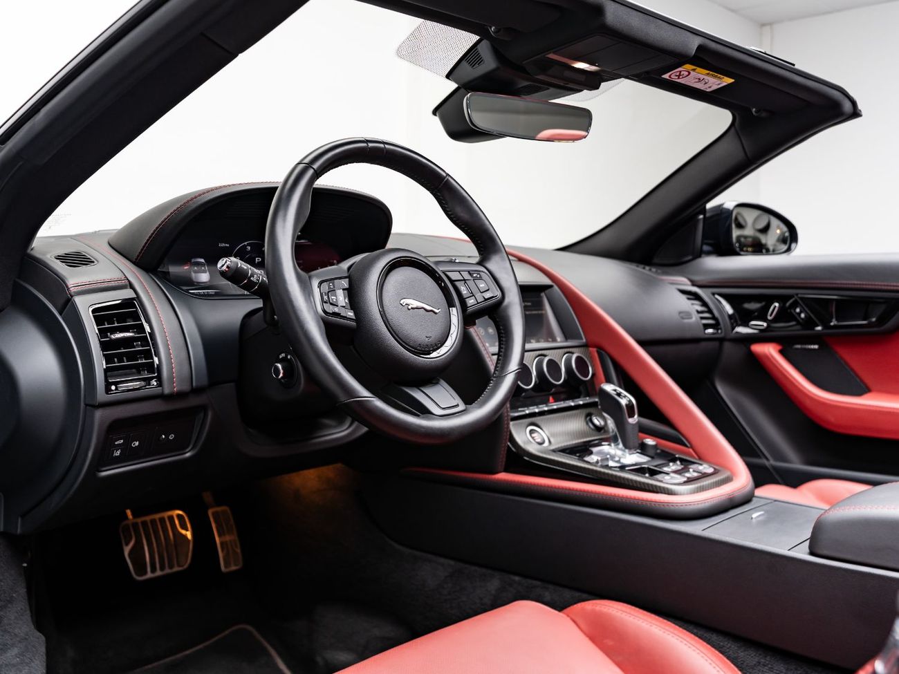 جاكوار F Type R-Dynamic 3.0L (377 HP) Convertible