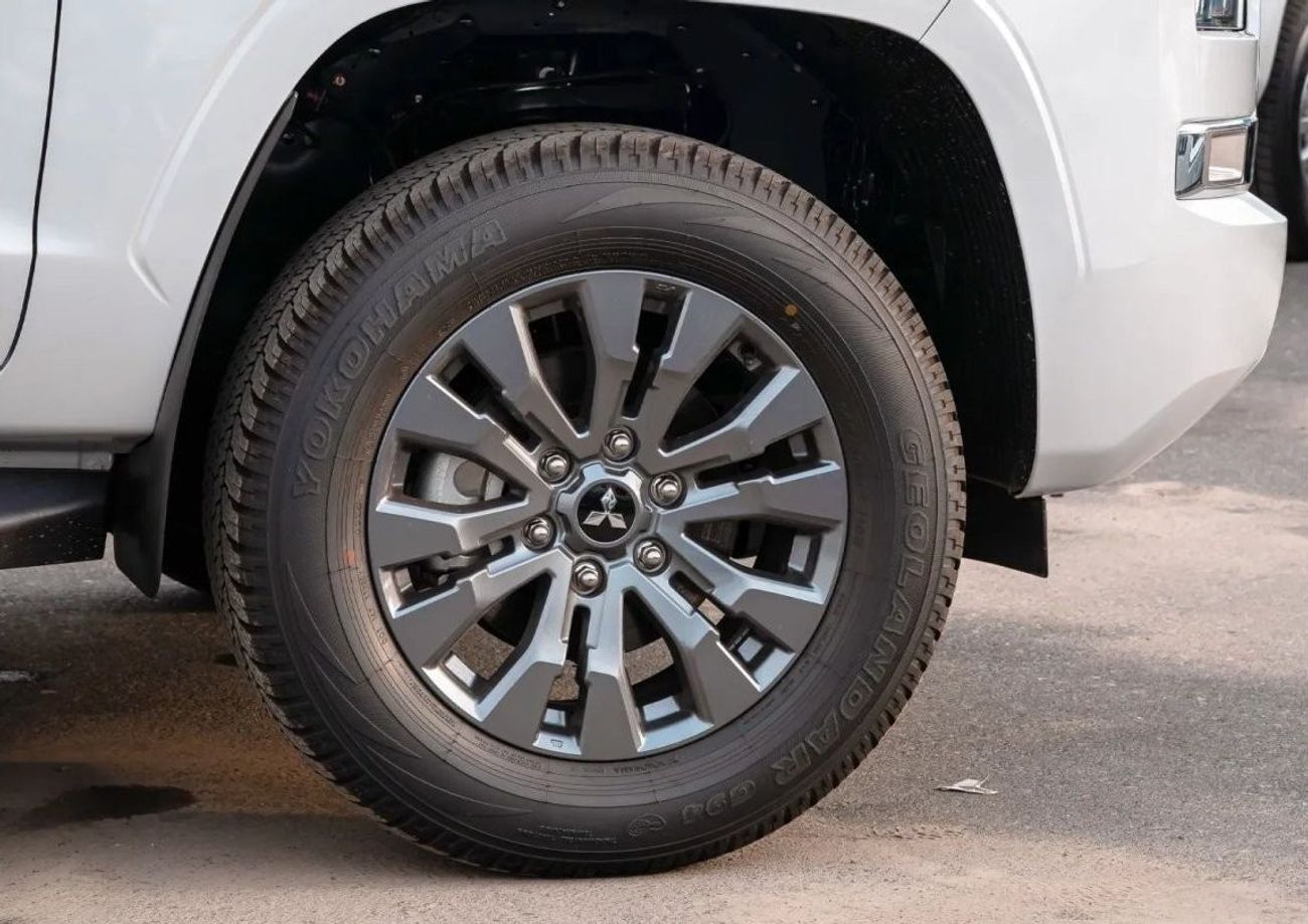 Mitsubishi L200 Mitsubishi L200 Sportero 2.4L Diesel MY2026