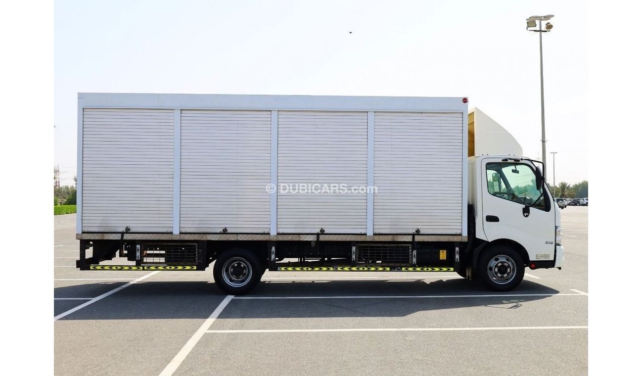 Hino 300 SUMMER OFFER | 2019 Hino 300 Series 916 - Water Delivery Shutter Box | GCC| Excellent Condition
