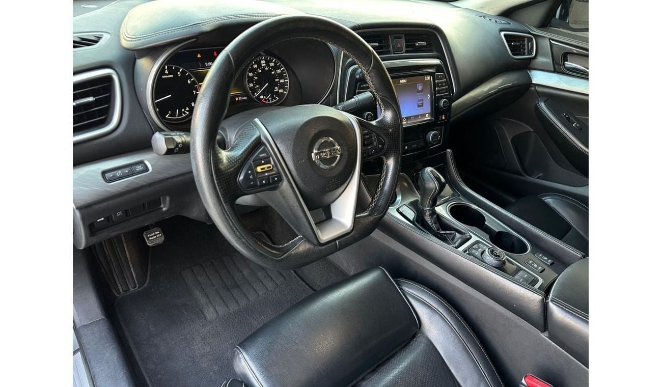 Nissan Maxima SV