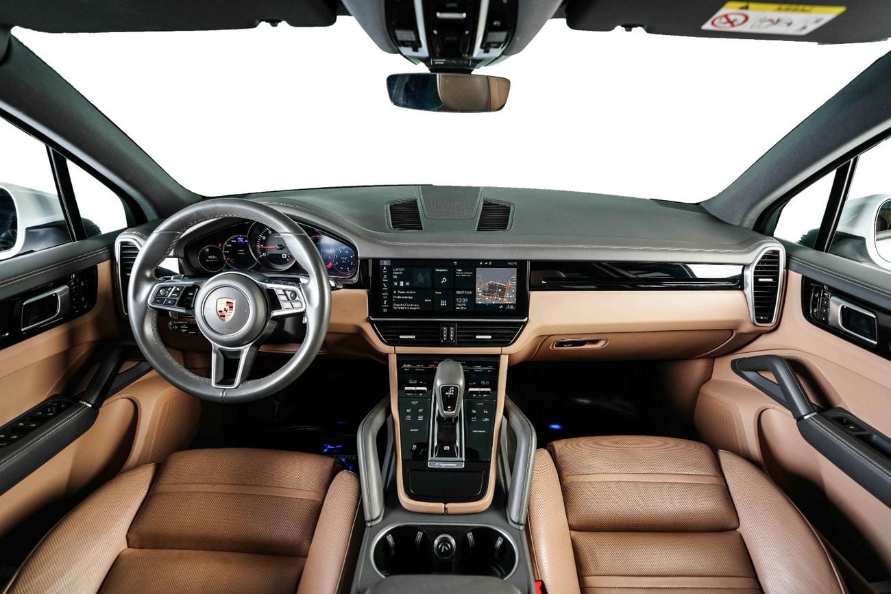 Porsche Cayenne STD GCC-Porsche Full Service History-Low Mileage -well maintained-Porsche warranty still valid
