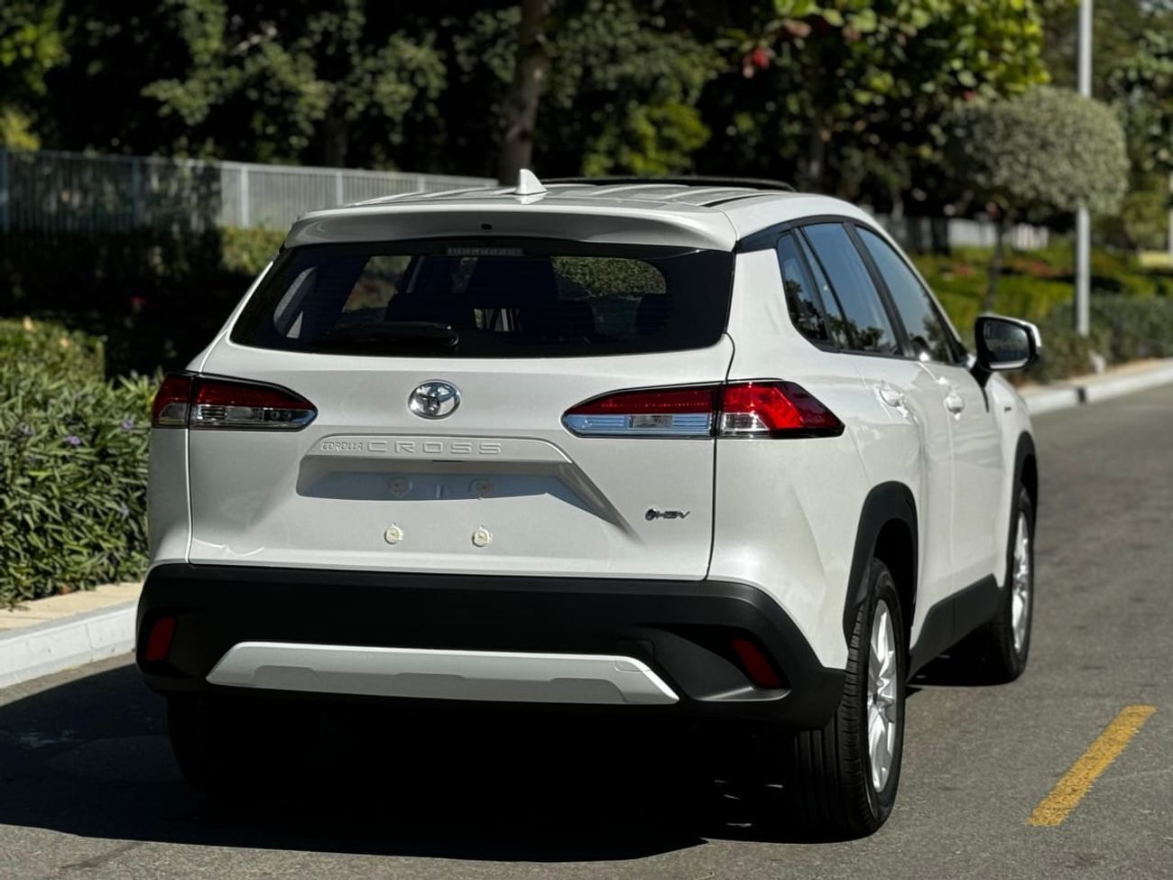 تويوتا كورولا كروس ✨(*Toyota Corolla Cross Hybrid)*✨ *Model*: 2025 *Price*: 76,000 AED *Mileage: 0 km/h *Price does not