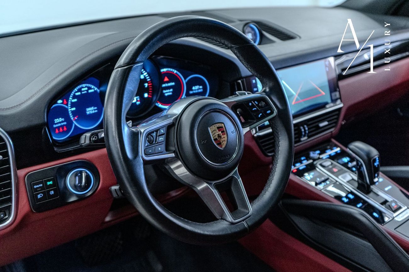 Porsche Cayenne Platinum Edition 2022 Porsche Cayenne, Warranty, Full Porsche Service History, GCC