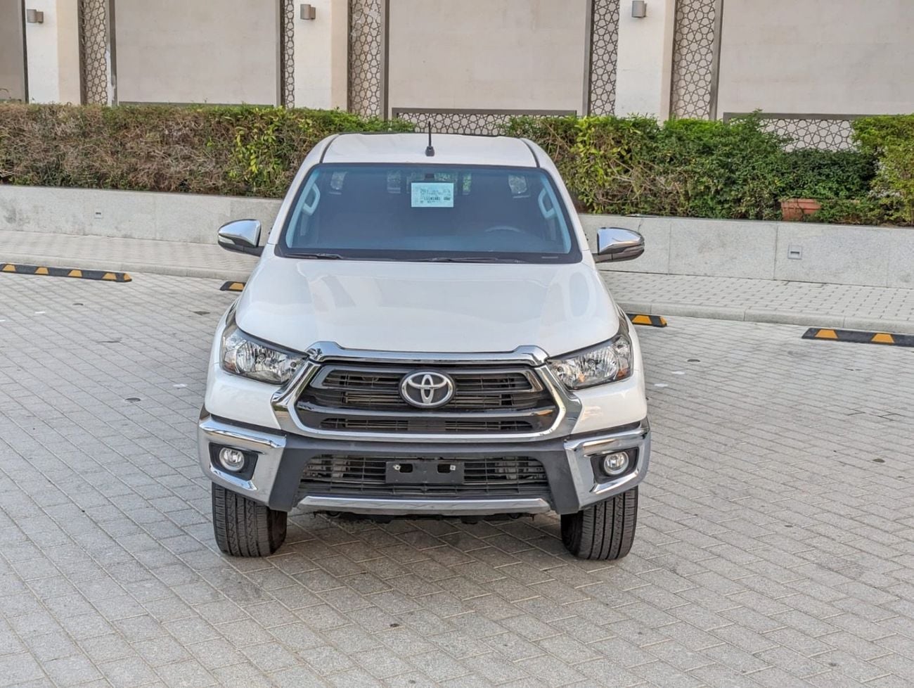 Toyota Hilux S GLX 2.4L AWD A/T