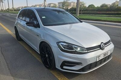 Volkswagen Golf R 