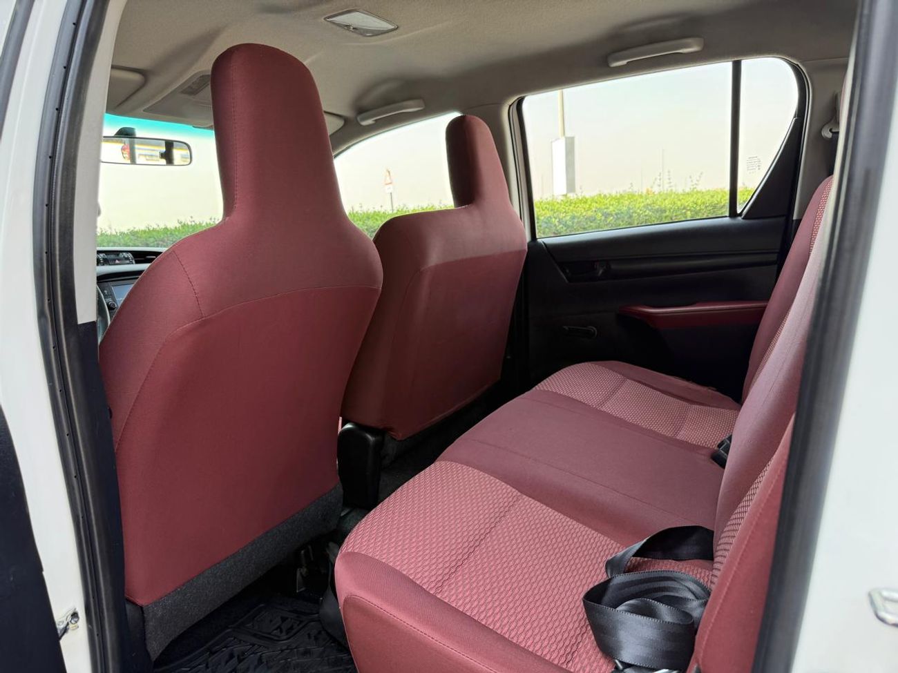 تويوتا هيلوكس GL 2.7L Double Cab Utility RWD