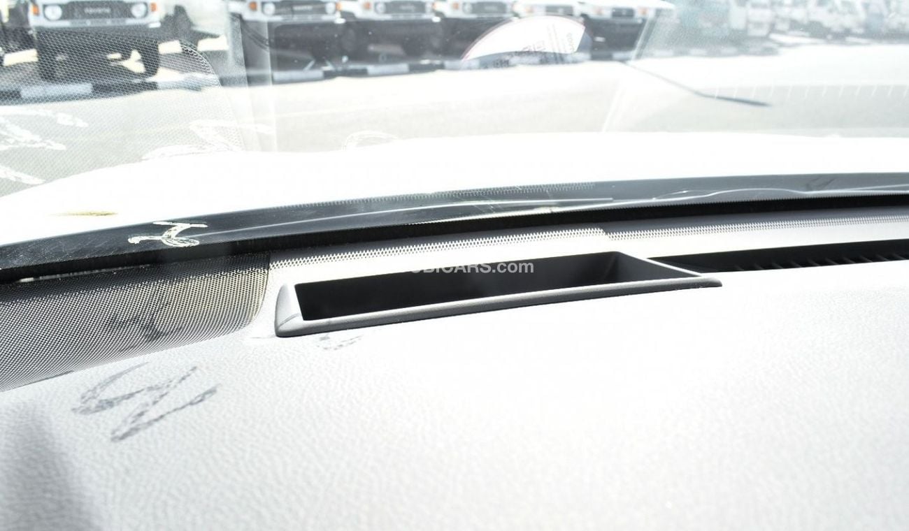 Toyota Camry TOYOTA CAMRY LUMIERE 2.5L HYBRID 2024 WHITE