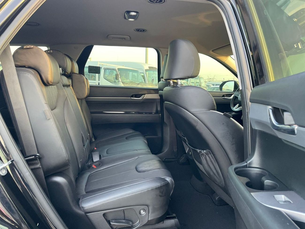 Hyundai Palisade 2021 Hyundai Palisade SEL premium 3.8L V6 - 4x4 AWD -korean Specs Orignal Paint With  Parking sensor