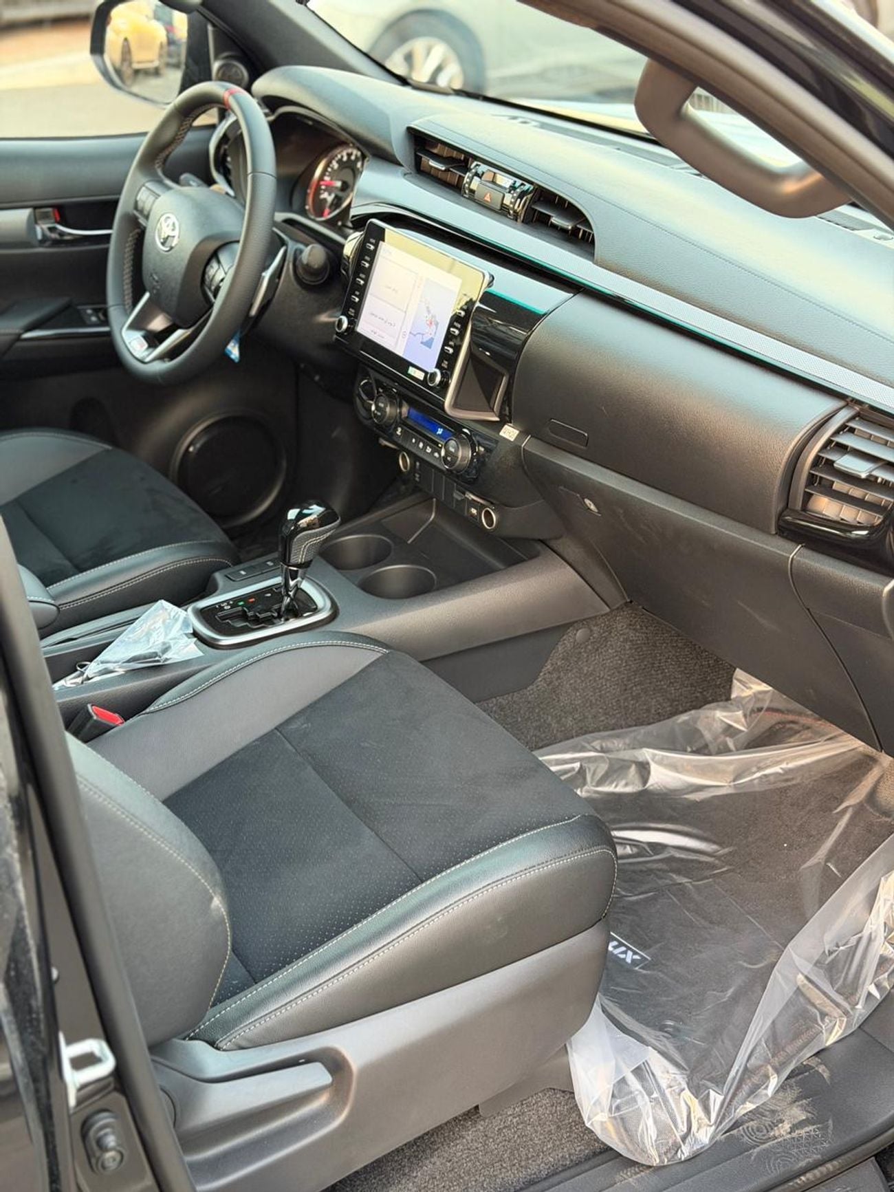 Toyota Hilux DC 4.0L PETROL GR SPORT AUTOMATIC TRANSMISSION ( FOR RE EXPORT ONLY )