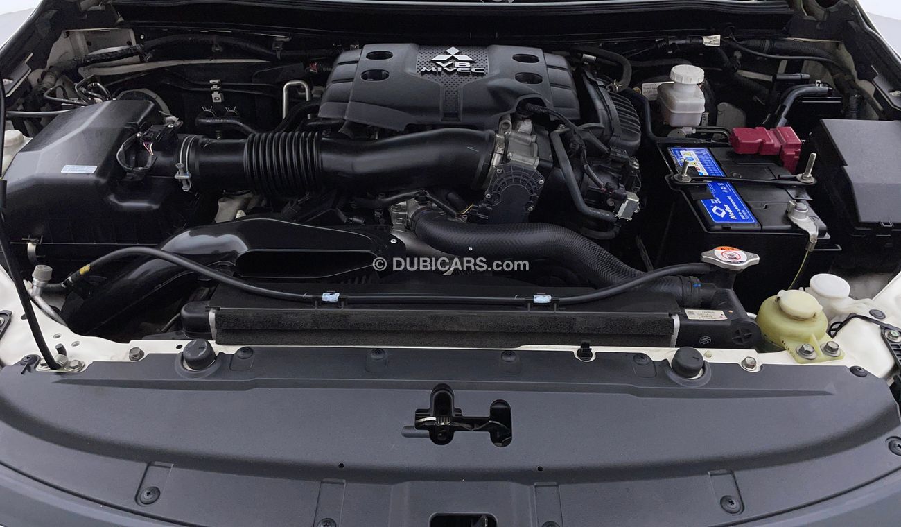 ميتسوبيشي مونتيرو GLX 3 | +مع الضمان | كمان تم فحص ١٥٠