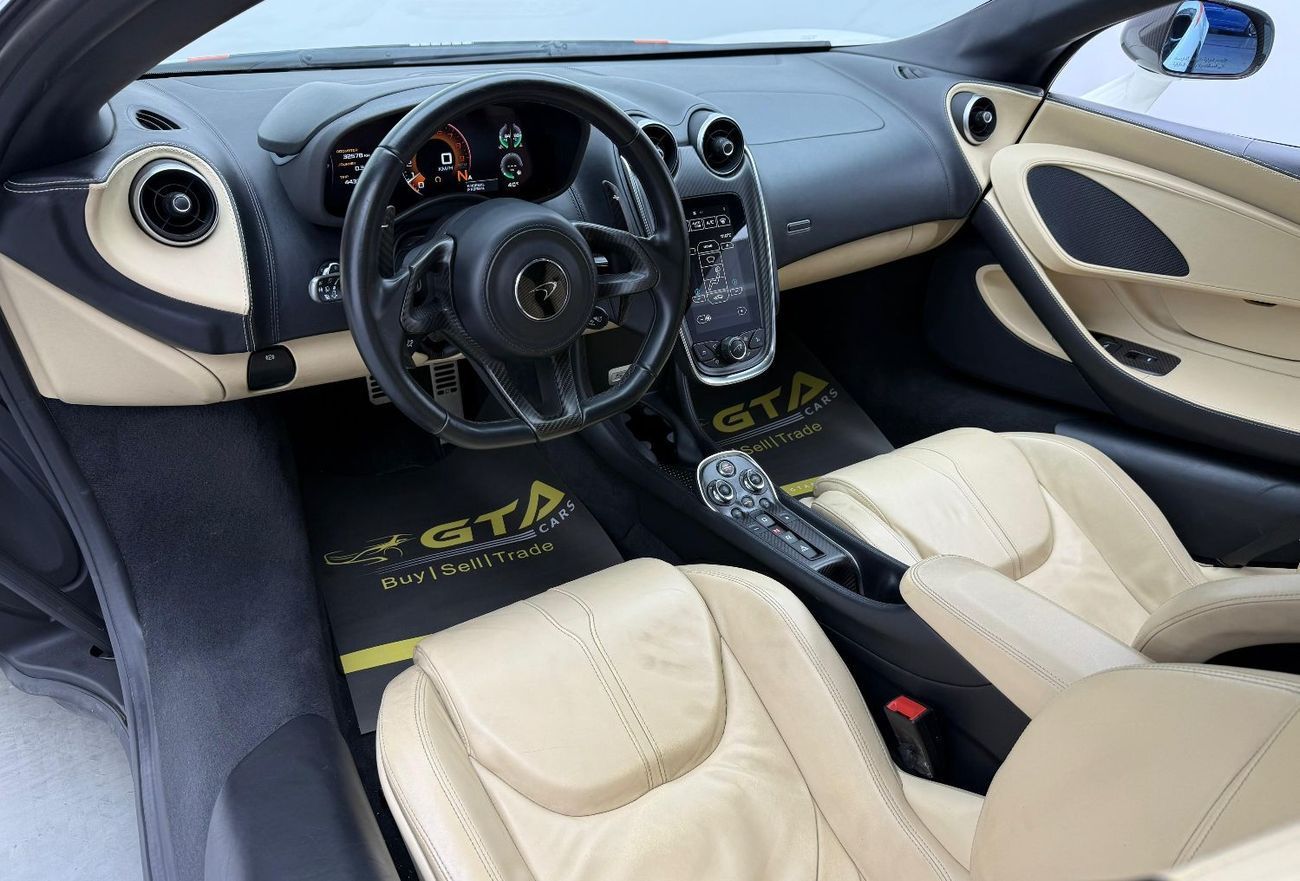 مكلارين 570S 2017 Mclaren 570 S, Full Service History, Very Low Km, Excellent Condition, GCC