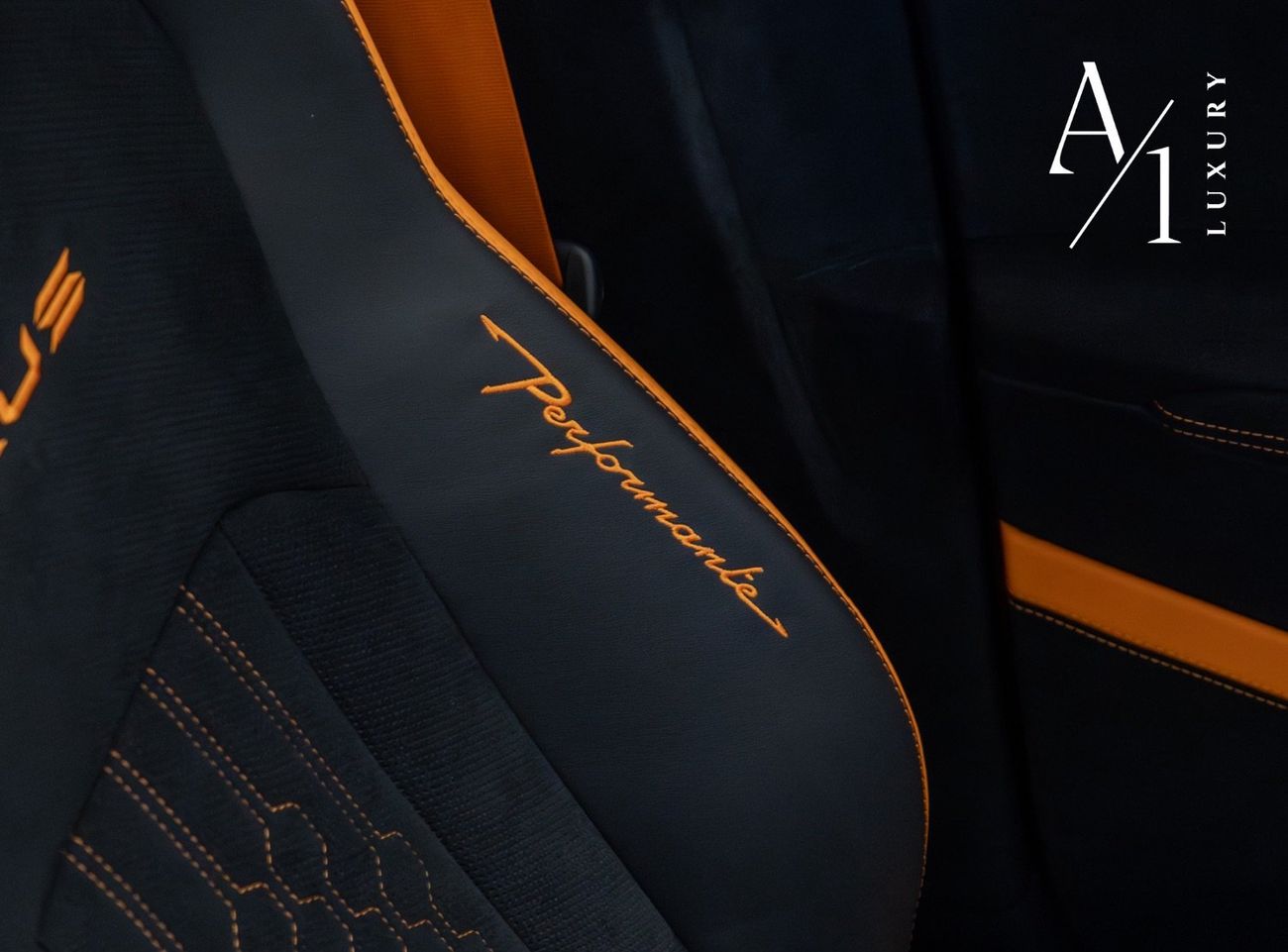 Lamborghini Urus 4.0T V8 Performante 2024 Lamborghini Urus Perfomante, Brand New, With Warranty, Fully Loaded, Carbon