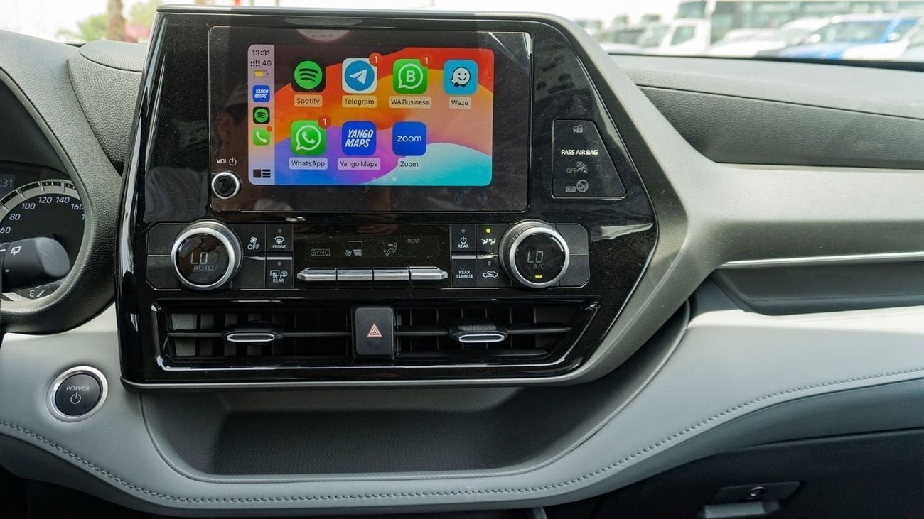 Toyota Highlander 2025 Toyota Highlander LE 2.5 HEV AT - Silver