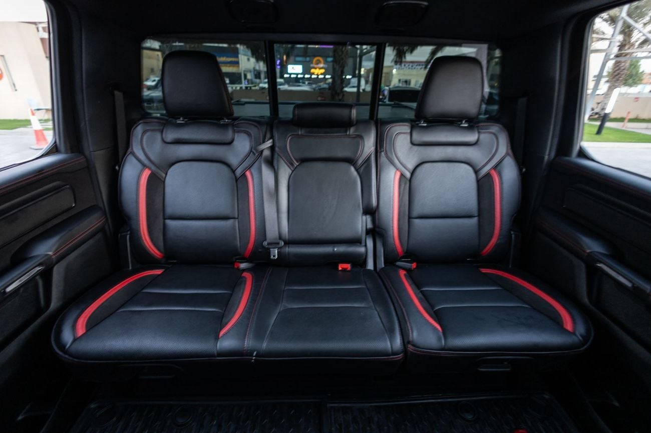 رام 1500 TRX 6.2L (5 Seater)