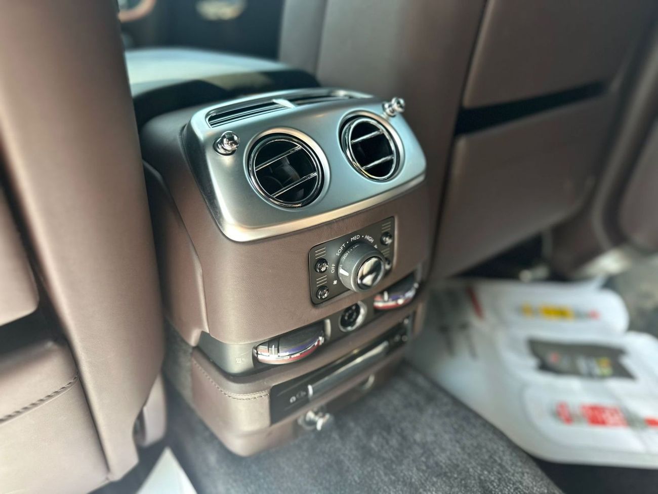 رولز رويس جوست Rolls Royce Ghost 2019 Korean Specs