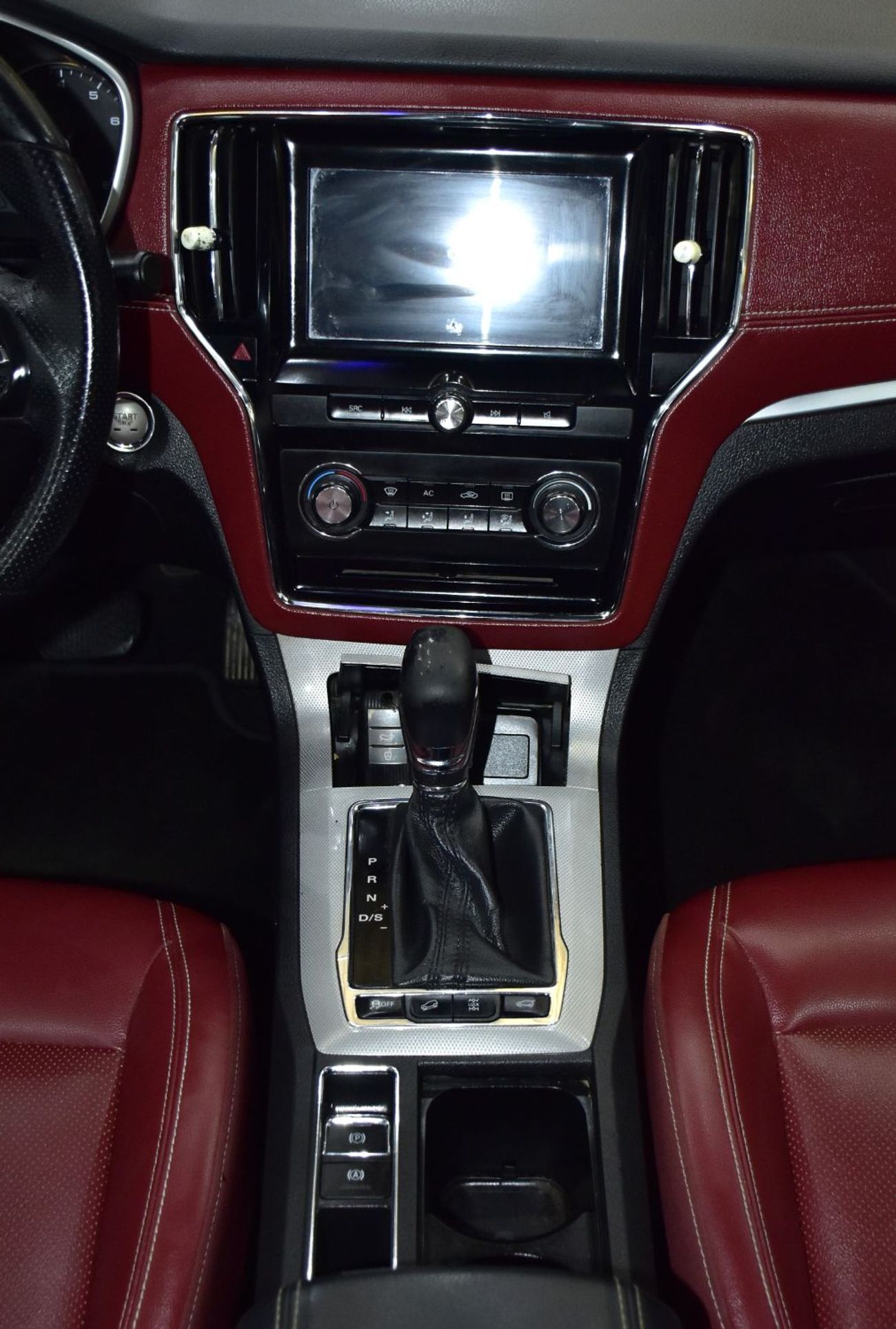 MG RX5 EXCELLENT DEAL for our MG RX5 AWD 30T ( 2022 Model ) in Blue Color GCC Specs