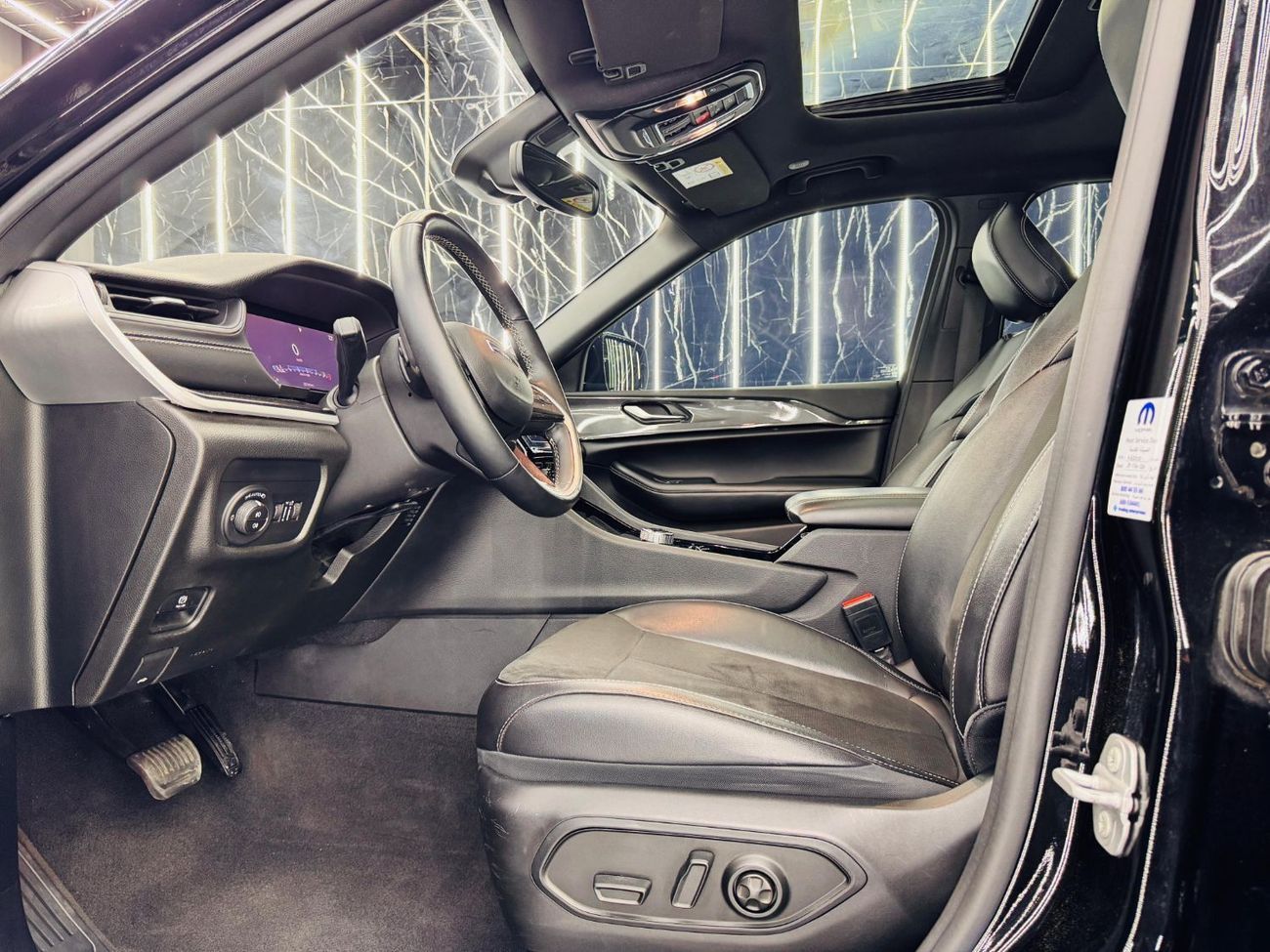 جيب جراند شيروكي L Altitude 3.6L 2022 Jeep Grand Cherokee L Altitude with Al Futtaim Warranty til 12/2027 and service