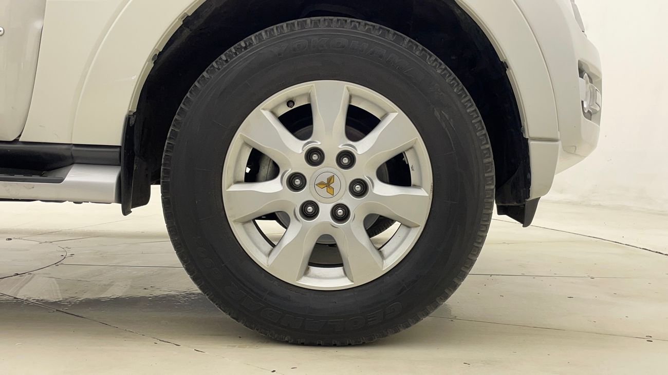 ميتسوبيشي باجيرو GLS HIGHLINE 3 | بدون دفعة مقدمة | اختبار القيادة في المنزل