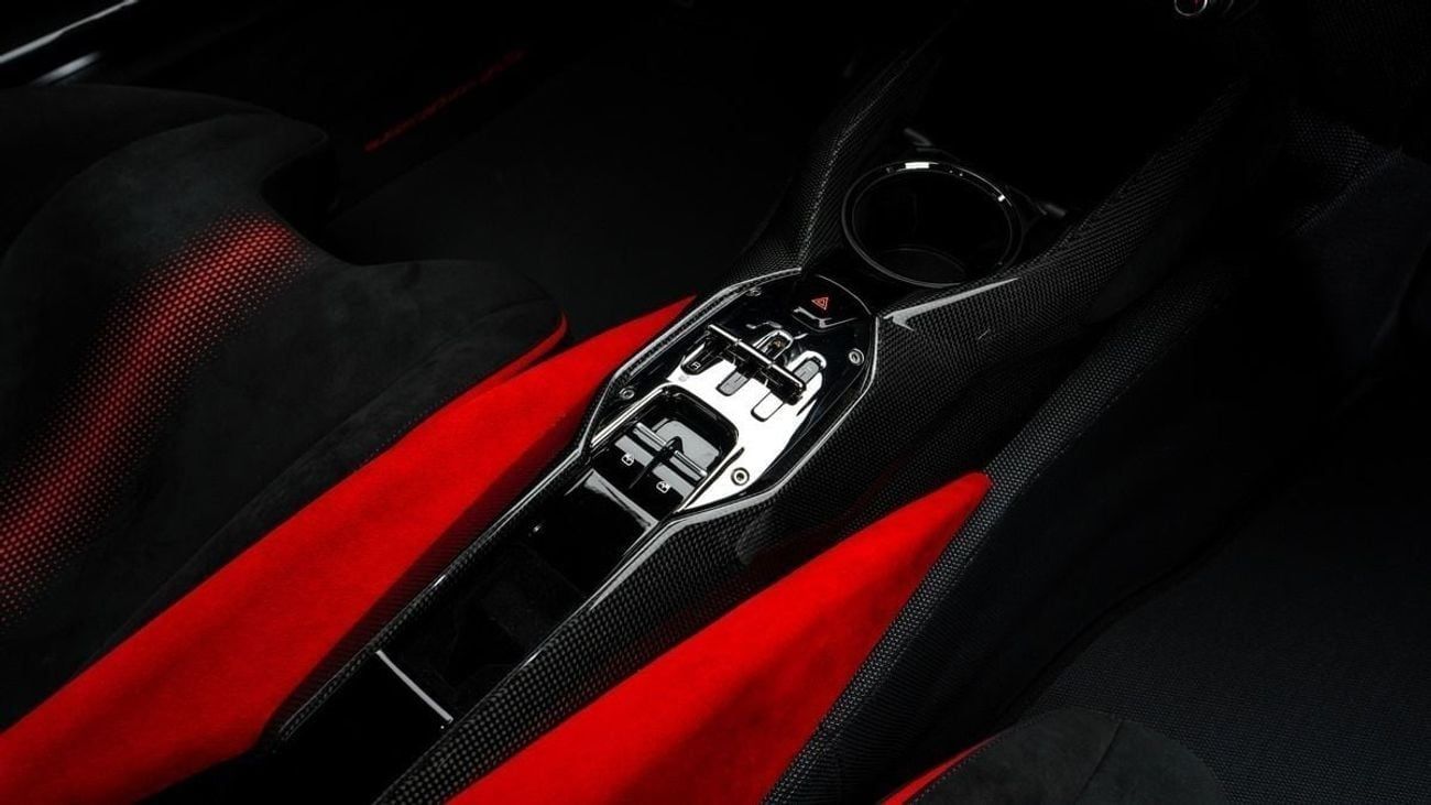 فيراري 812 كومبيتيزون 10th Anniversary Cavalcade Tailor Made 1 of 10 - 2023 - Japanese Specs