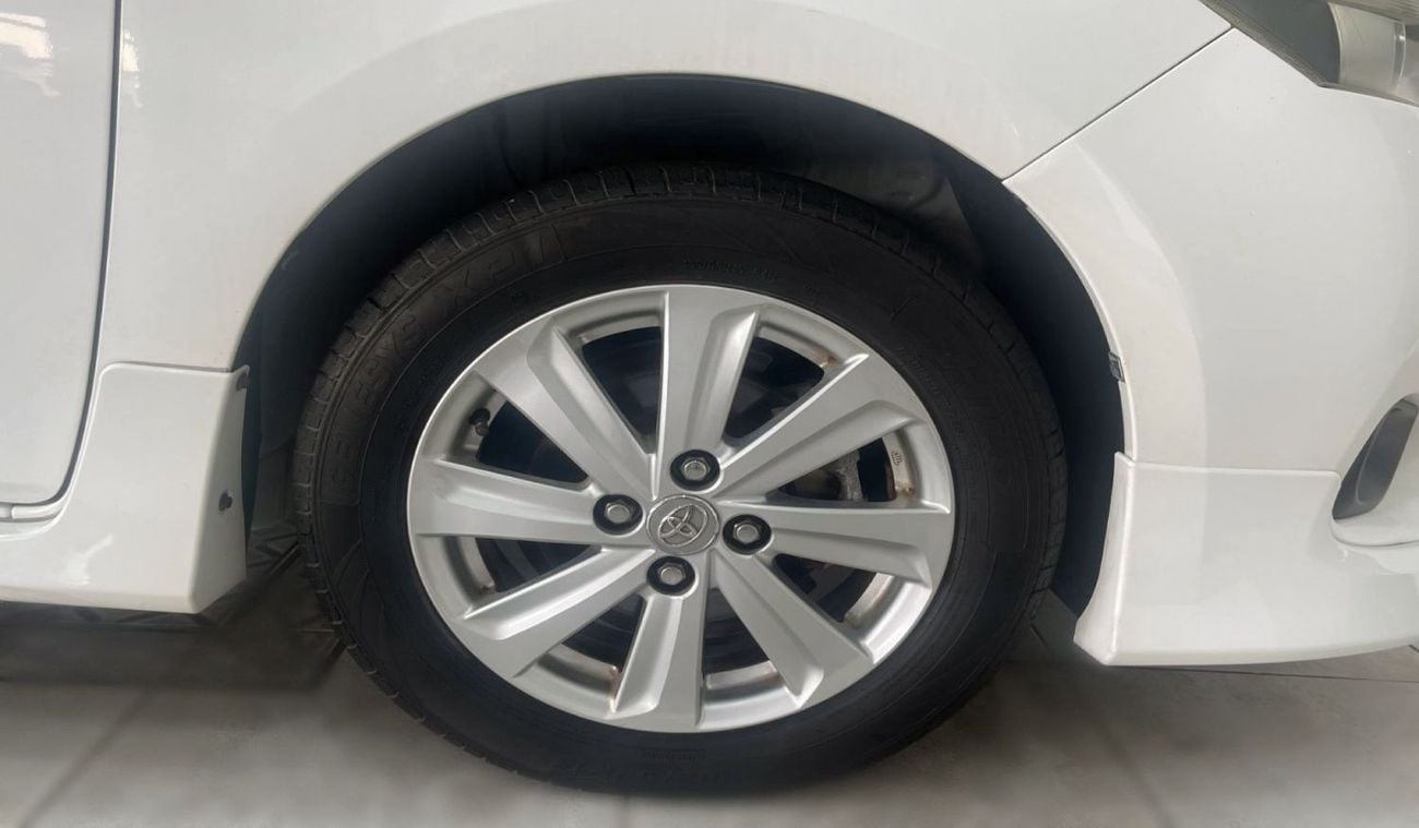 Toyota Yaris SPORT 1.5L-4 CYL - EXCELLENT CONDITION