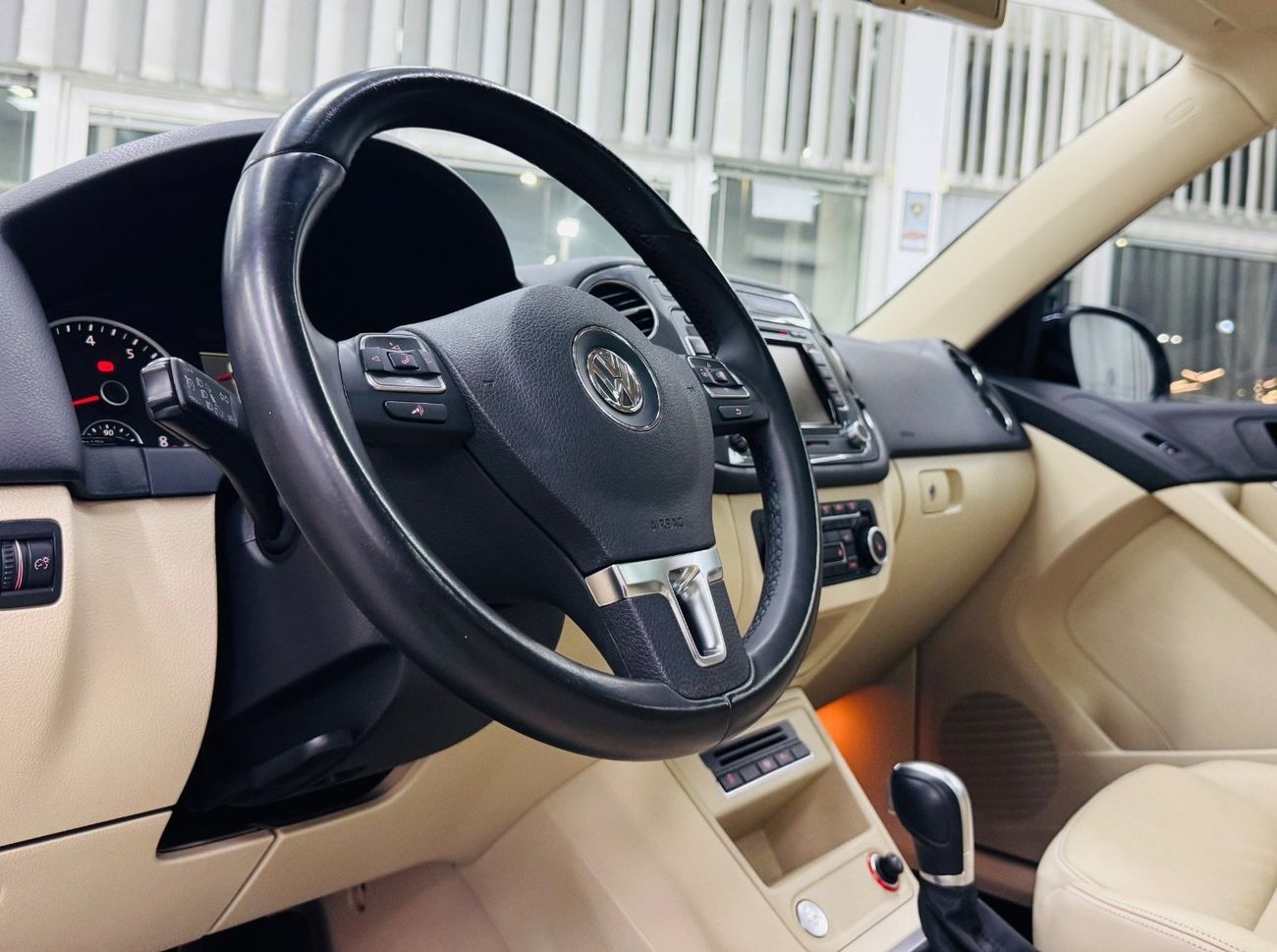 Volkswagen Tiguan SEL 2.0L