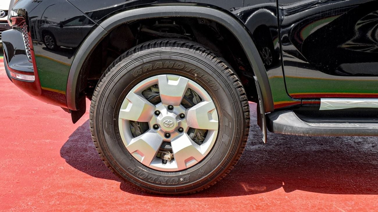 تويوتا فورتونر SR5 2.7L