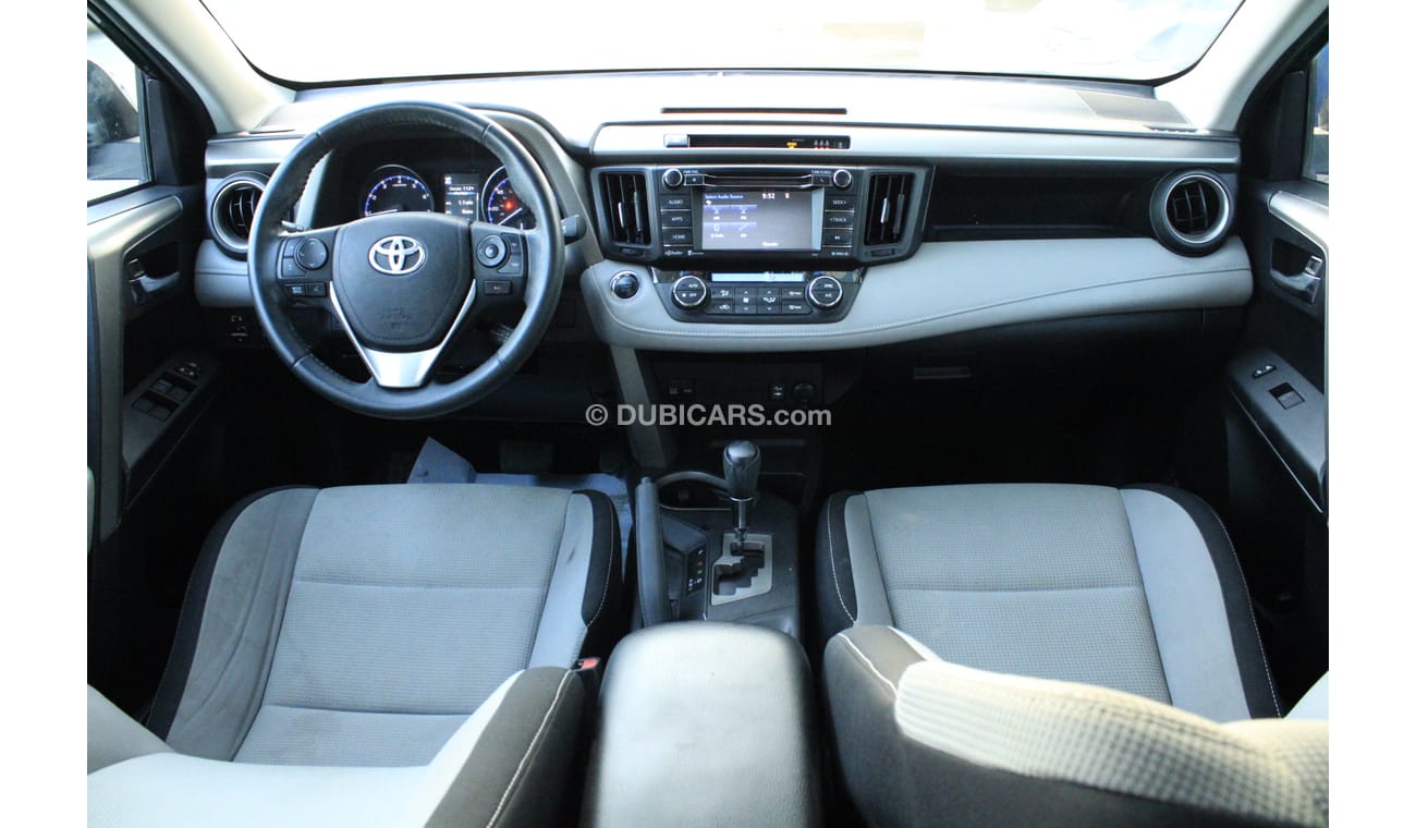 تويوتا راف ٤ 2.5L PETROL / XLE FULL OPTION WITH SUNROOF(LOT # 105)