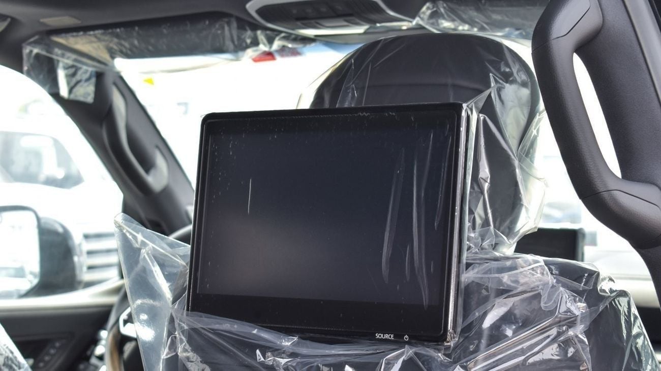 Toyota Land Cruiser Toyota land cruiser VXR 3.5L petrol MY 2025