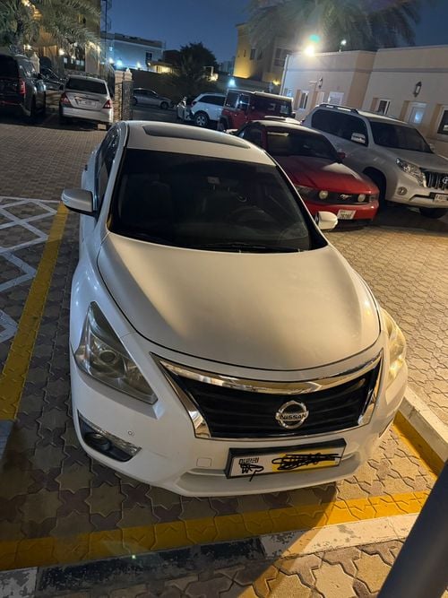 نيسان ألتيما