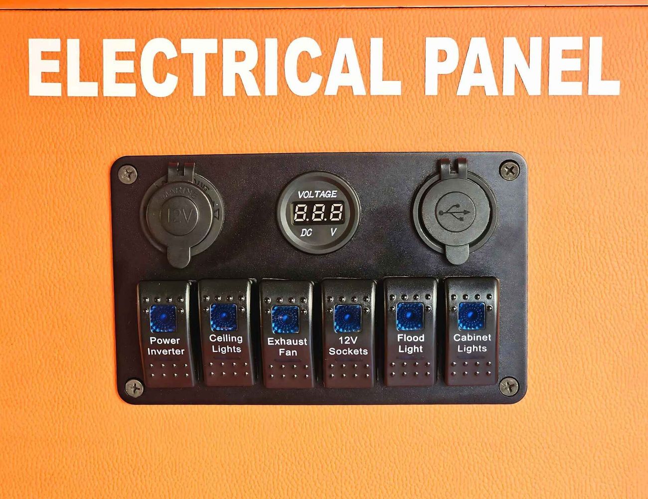 Toyota Hiace / 3.5 DX HIGHROOF / V6 PETROL, A/T, EMERGENCY MEDICAL AMBULANCE / CODE#68093