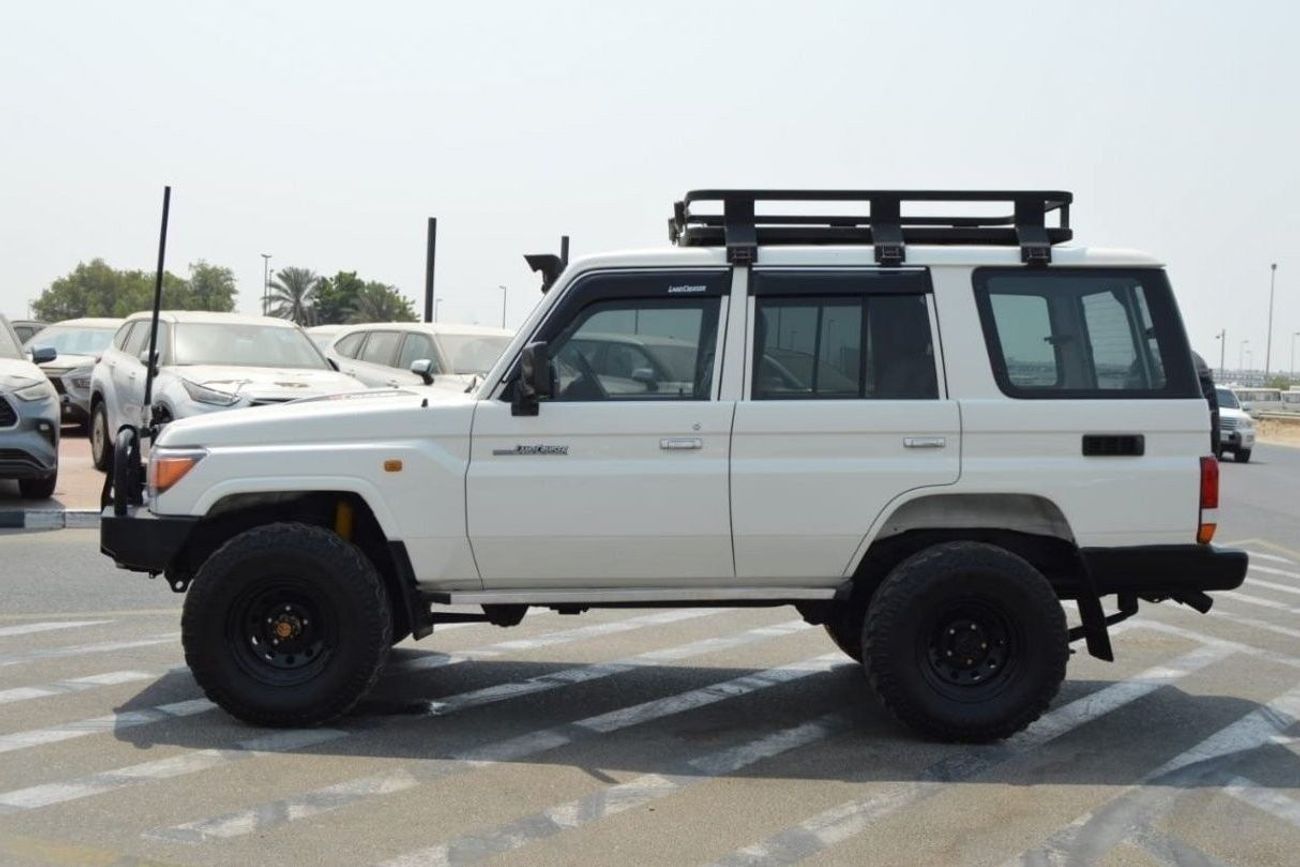 Toyota Land Cruiser 70 Clean Car