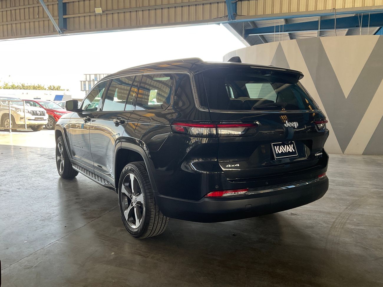 جيب جراند شيروكي Limited Plus | شامل الضمان | 0 ﺪﻔﻋﺓ ﺃﻮﻟﻯ