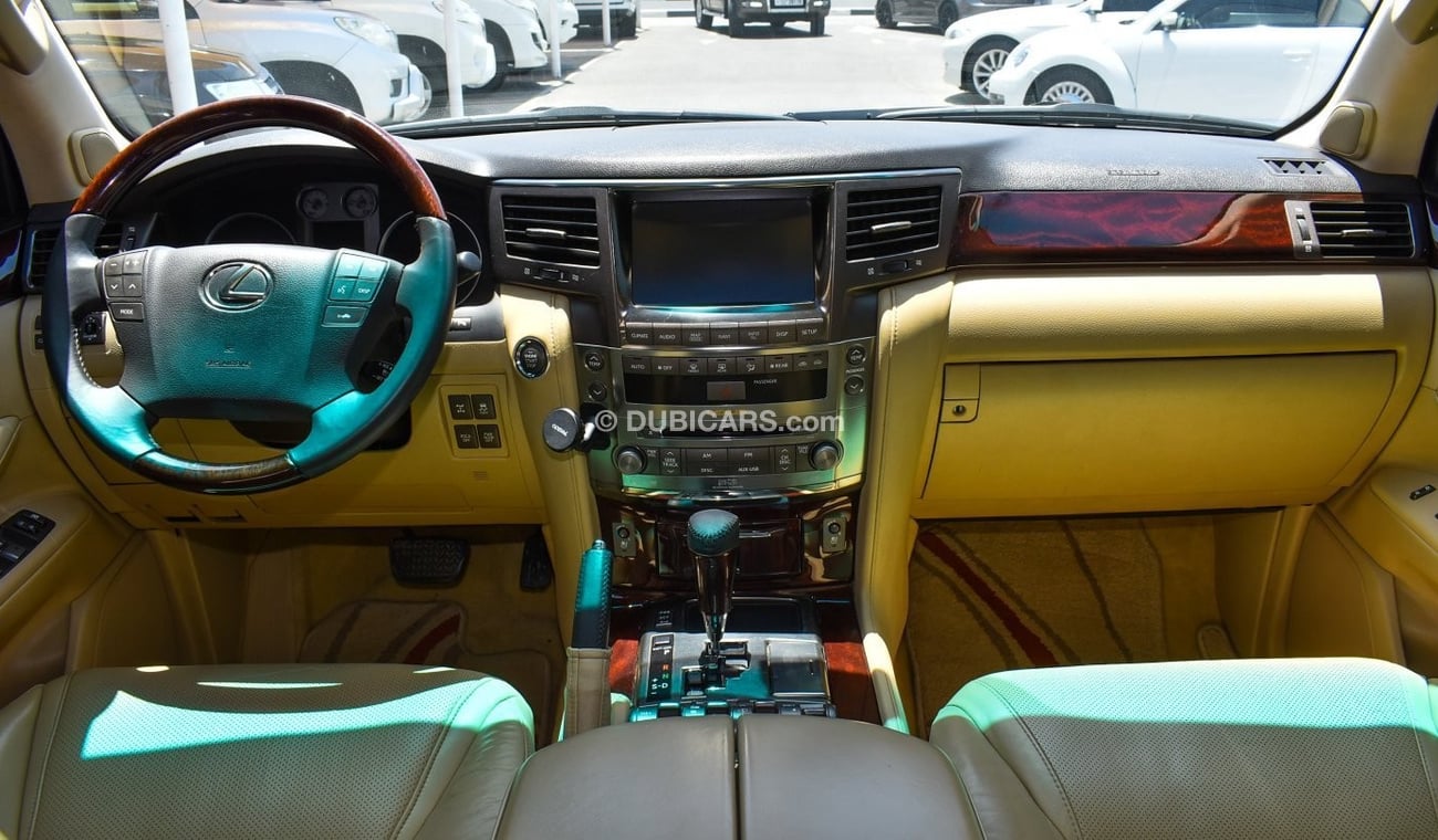 Lexus LX 570 S