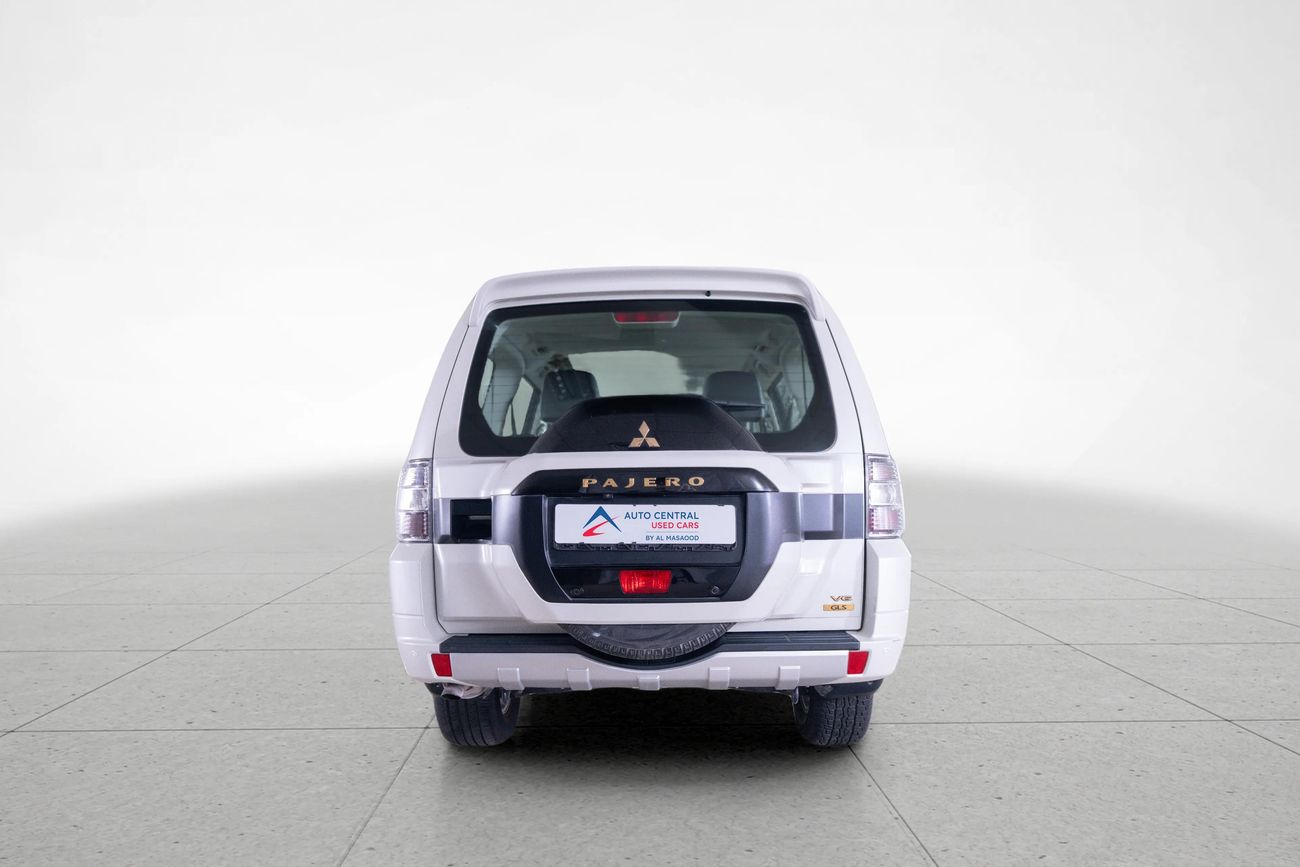 Mitsubishi Pajero GLS Base 3.5L (5 Seater) GLS 3.0