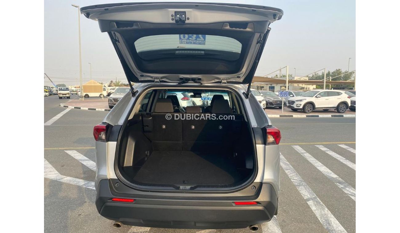 Toyota RAV4 LE AWD SPORTS AND ECO 2.5L V4 2019 AMERICAN SPECIFICATION