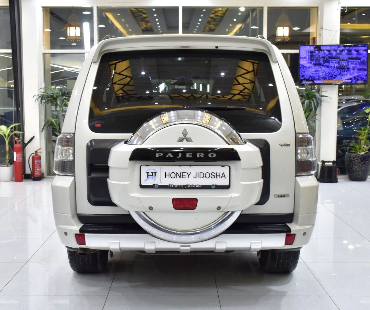 Mitsubishi Pajero EXCELLENT DEAL for our Mitsubishi Pajero GLS ( 2010 Model ) in White Color GCC Specs