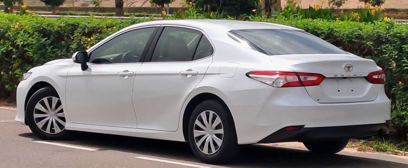 تويوتا كامري GLE 2.5L (204 HP)