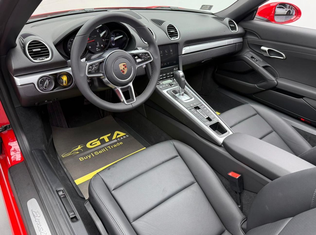 بورش بوكستر 718 Std 2.0L A/T 2025 Porsche 718 Boxster ,Al Nabooda Warranty+Full service history ,GCC