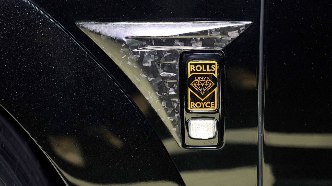 Rolls-Royce Onyx Cullinan | LIMITED OFFER | GOLD SPIRIT OF ECSTASY | NEW | 2024 | 563 HP | 3-YR WARRANTY AND SERVICE