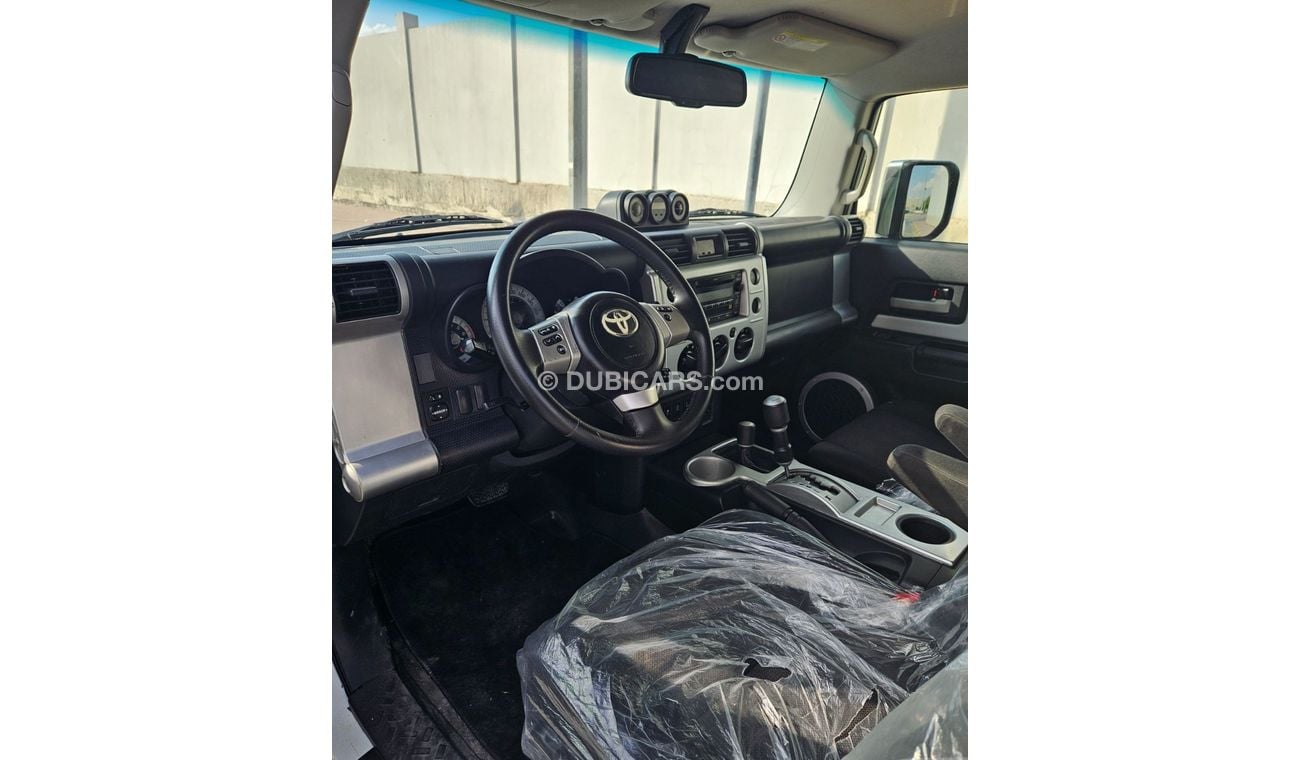 تويوتا إف جي كروزر GXR