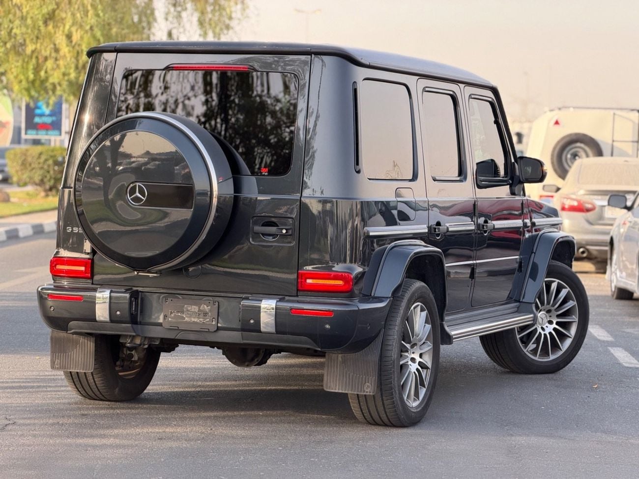 Mercedes Benz G550
