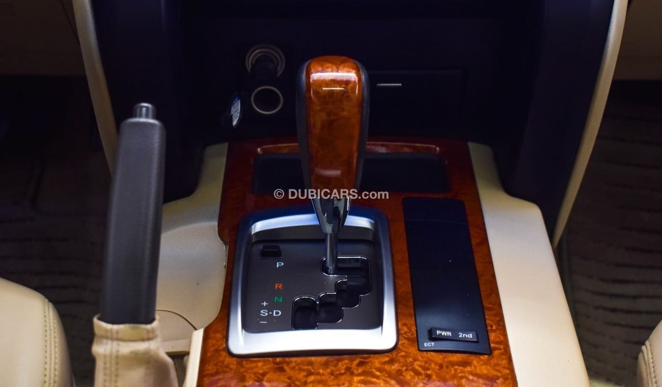 تويوتا لاند كروزر GXR