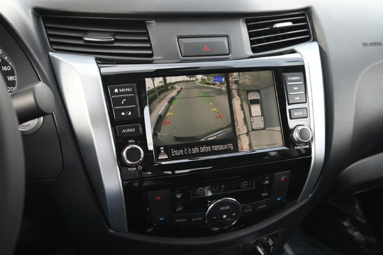 Nissan Navara LE 2.5L Petrol Manual 4WD For Local Reg.