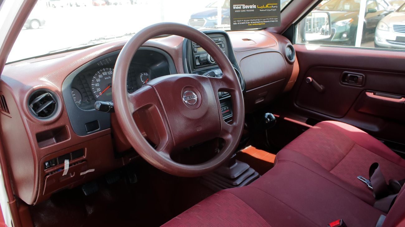 نيسان بيك آب nissan pickup 4x2 Gcc specs, free accident